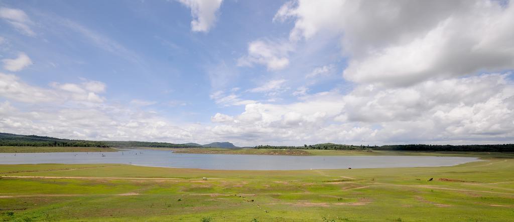 Coorg Jungle Camp Resort Suntikoppa Экстерьер фото
